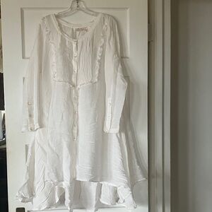 Paper lace white linen tunic